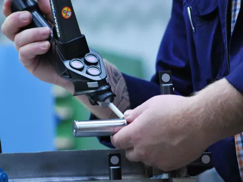 Контроль качества грузовых тележек для Mitsubishi Logisnext