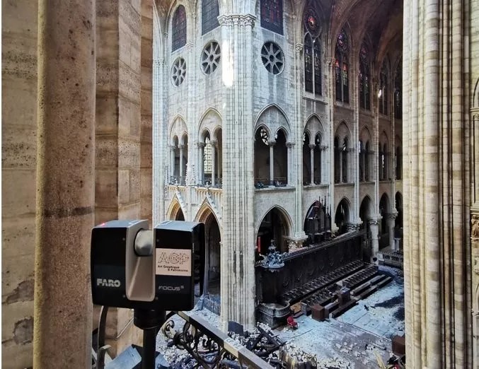 Восстановление Нотр-Дам-де-Пари